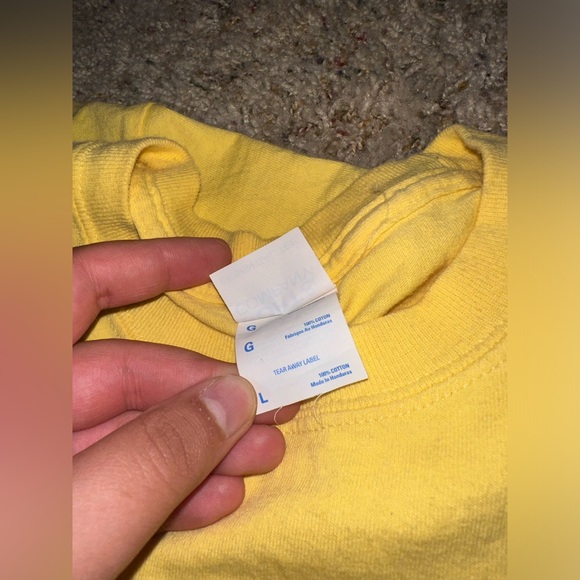 Bundle two yellow workout size large men’s shirts - Picture 4 of 5